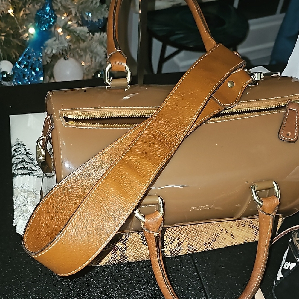 Furla Candy Snake bottome Brown Glossy Handbag with lock and tag - Picture 5 of 6